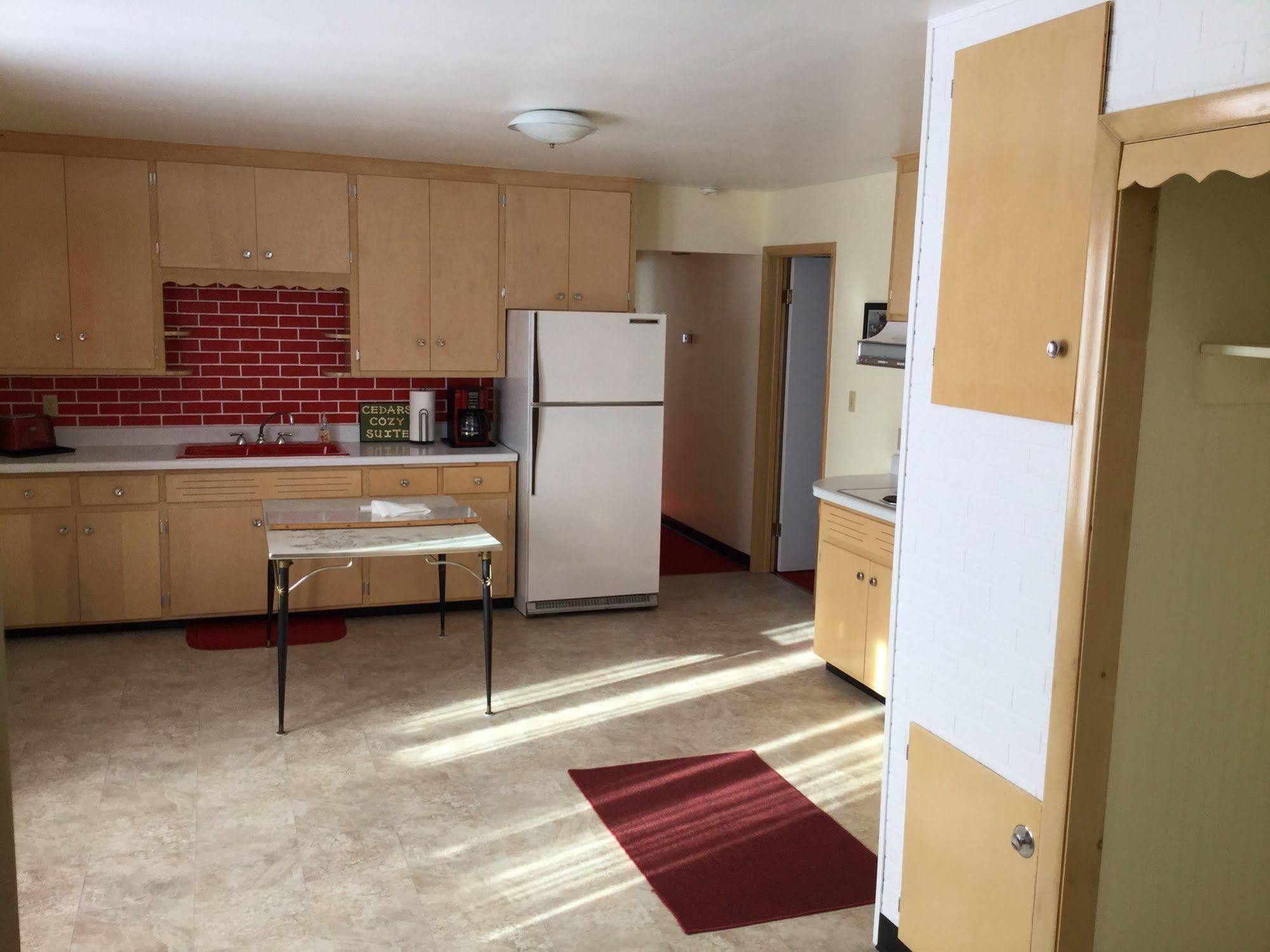 Cedars Motel Ironwood Dış mekan fotoğraf